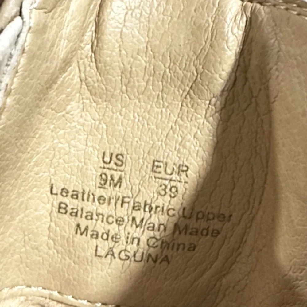 🌸SAM EDELMAN🌸 Laguna Waterproof Lug Sole
Chelsea Boot Sesame Size: 9 - Picture 14 of 15